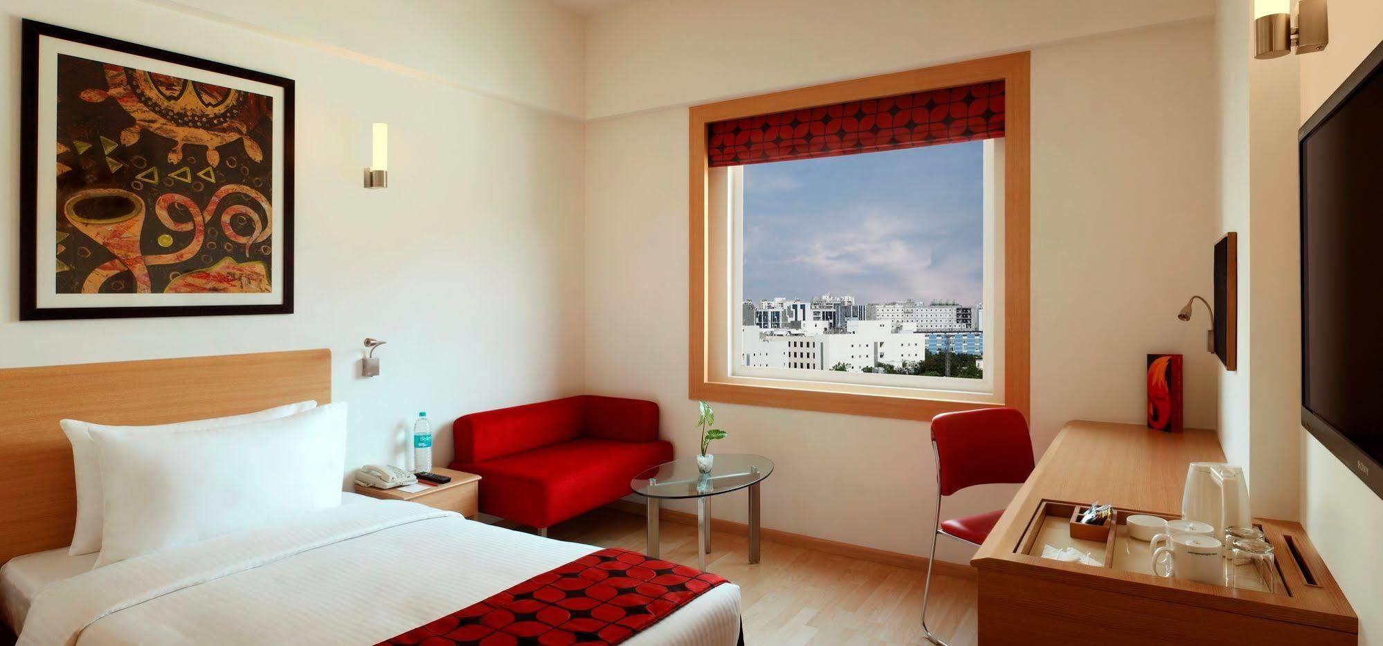Red Fox By Lemon Tree Hotels, Delhi Airport 4*